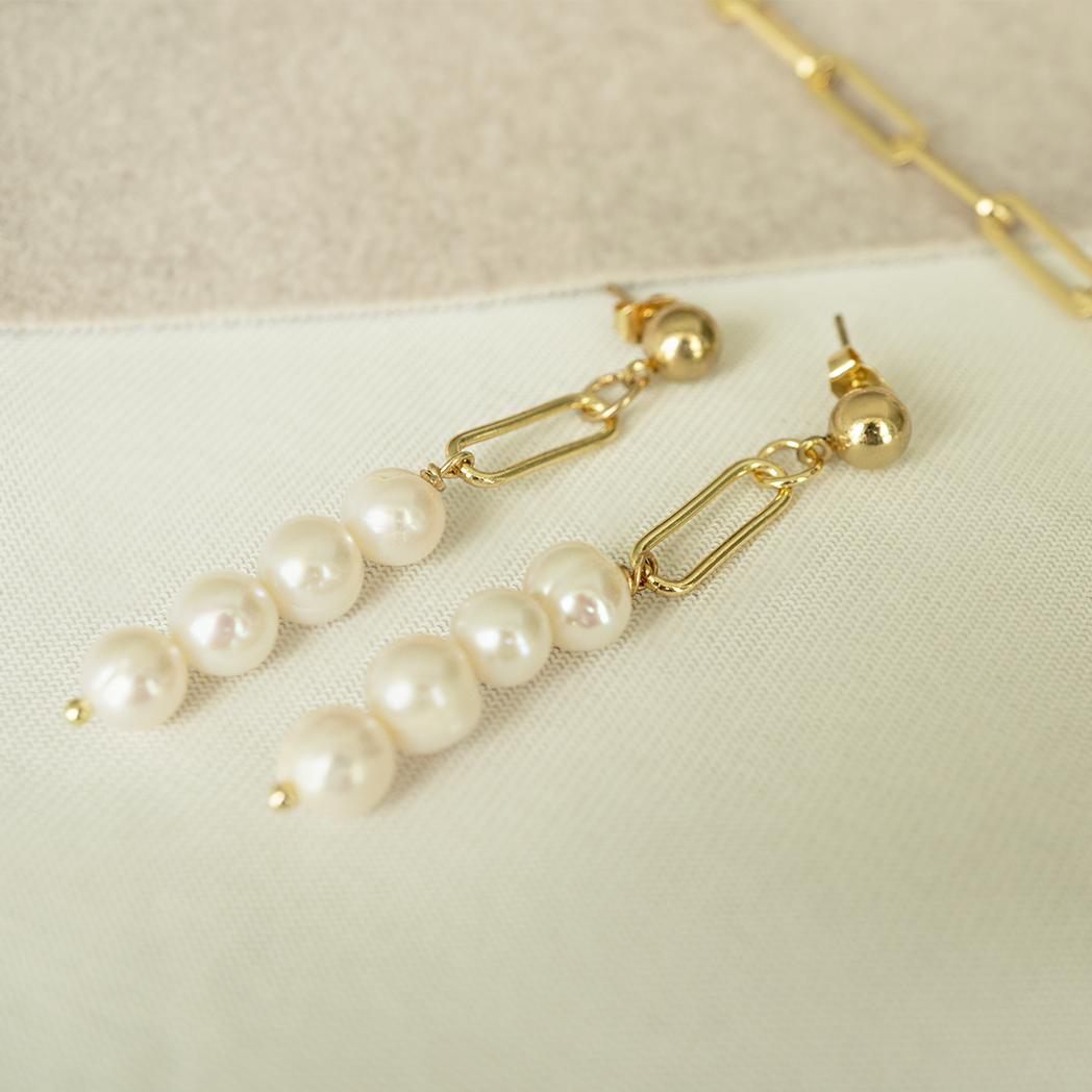 Sarah Quad Pearl Drop Earrings - justinejewellery
