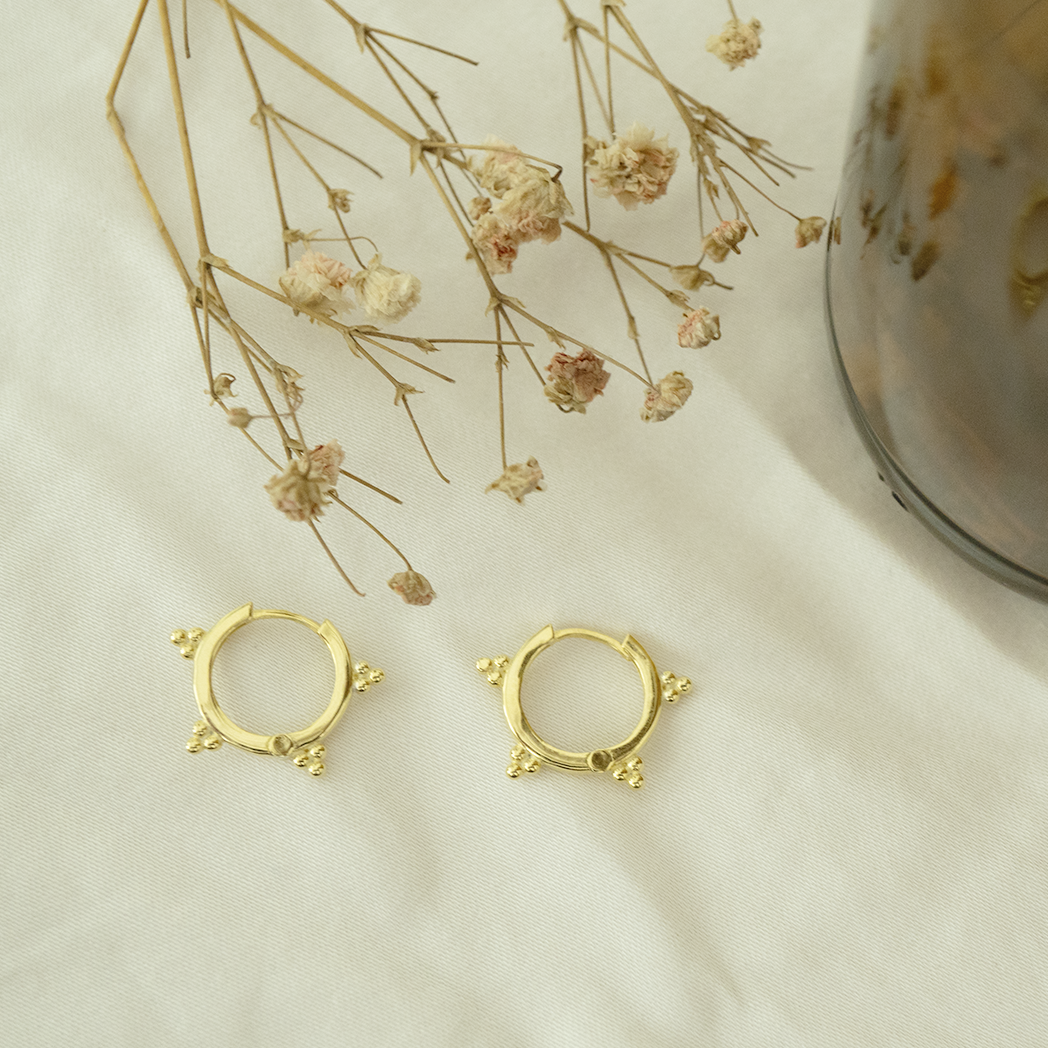 Gold Tessa Hoop Earrings - justinejewellery
